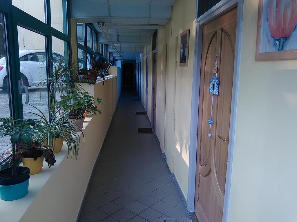 Apartamento Mira Apartman Keszthely Exterior foto